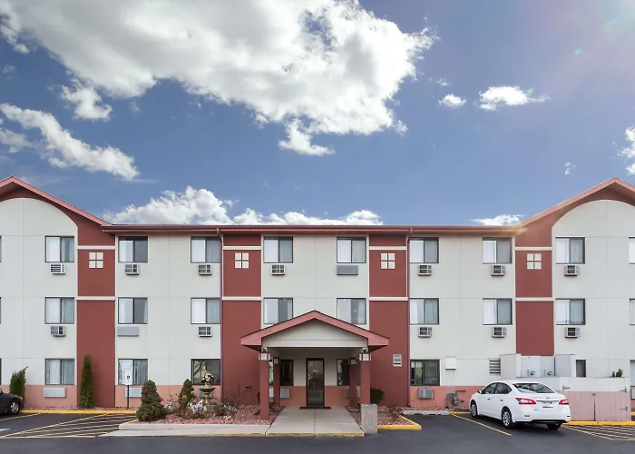 Hotel Super 8 By Wyndham Mundelein/libertyville Area 2*