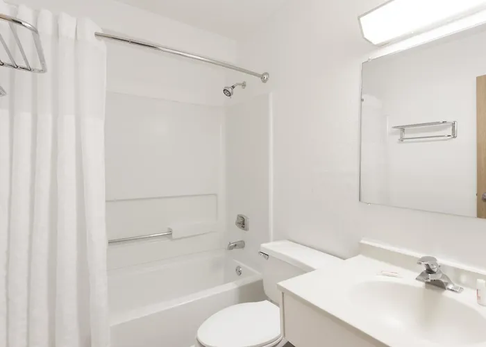 Super 8 By Wyndham Mundelein/libertyville Area 2* Mundelein