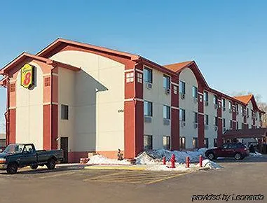 Super 8 By Wyndham Mundelein/libertyville Area Hotel
