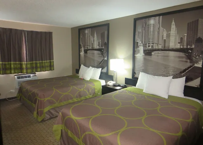 Hotel Super 8 By Wyndham Mundelein/libertyville Area 2*