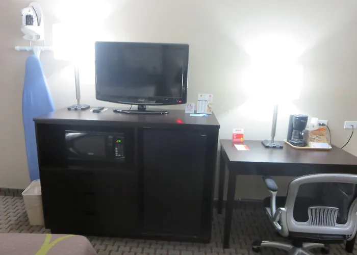 Super 8 By Wyndham Mundelein/libertyville Area 2* Mundelein