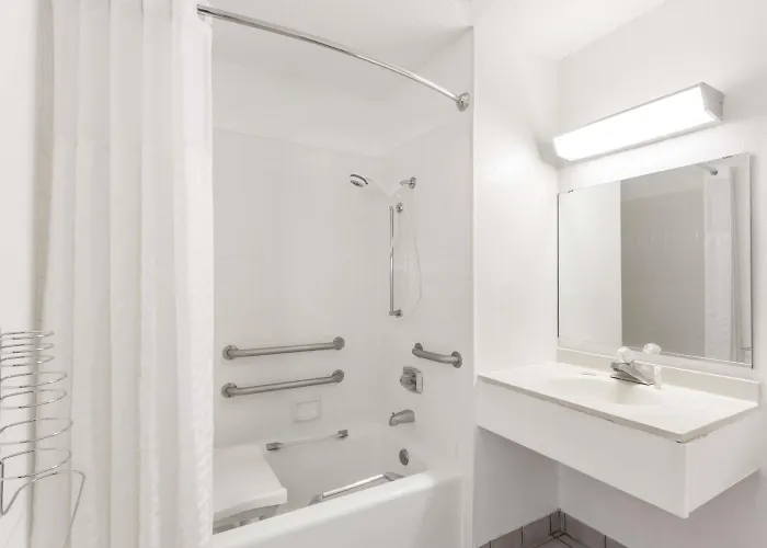 Hotel Super 8 By Wyndham Mundelein/libertyville Area Mundelein