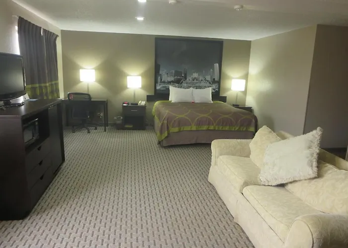 Super 8 By Wyndham Mundelein/libertyville Area Hotel Mundelein
